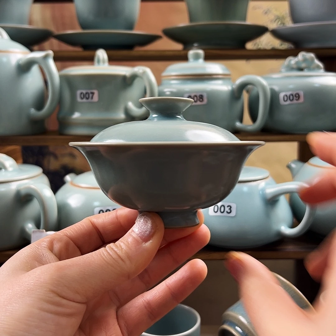 仿古釉两才盖碗二级