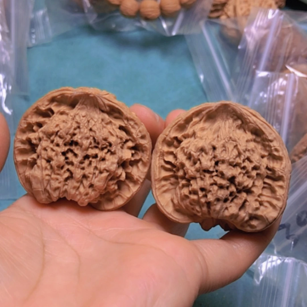 【闪购商品】核桃摆件46蛇头修尖，坐不住