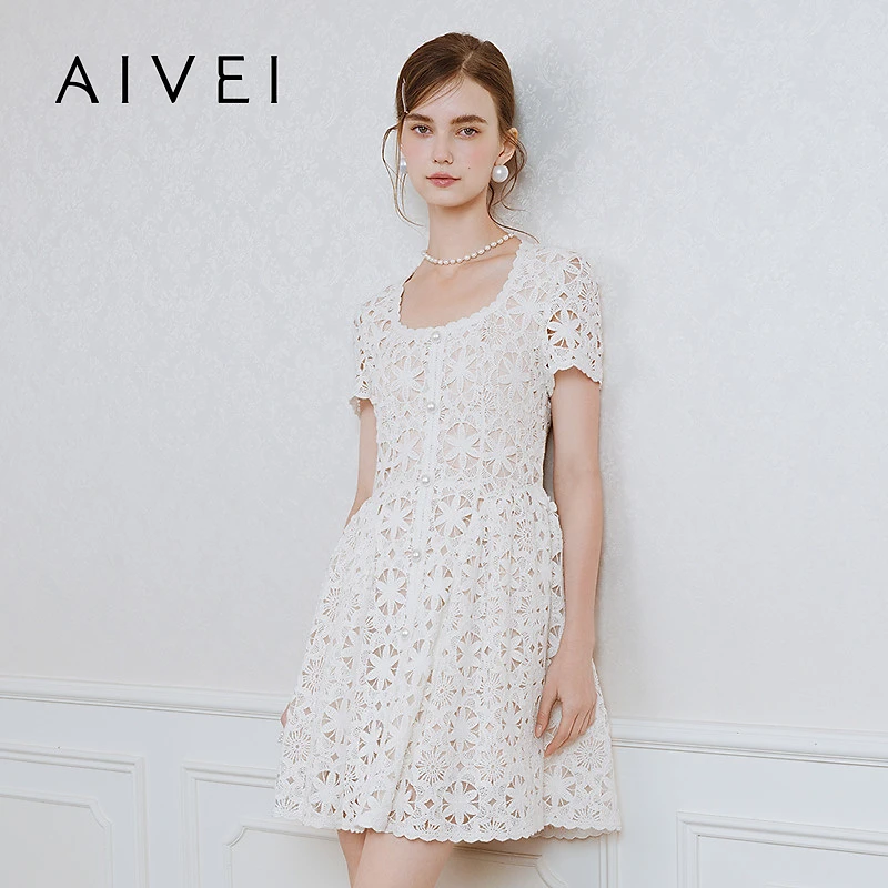 AIVEI欣贺艾薇2025夏季新名媛千金宫廷风方领洋气衣服女S720301A