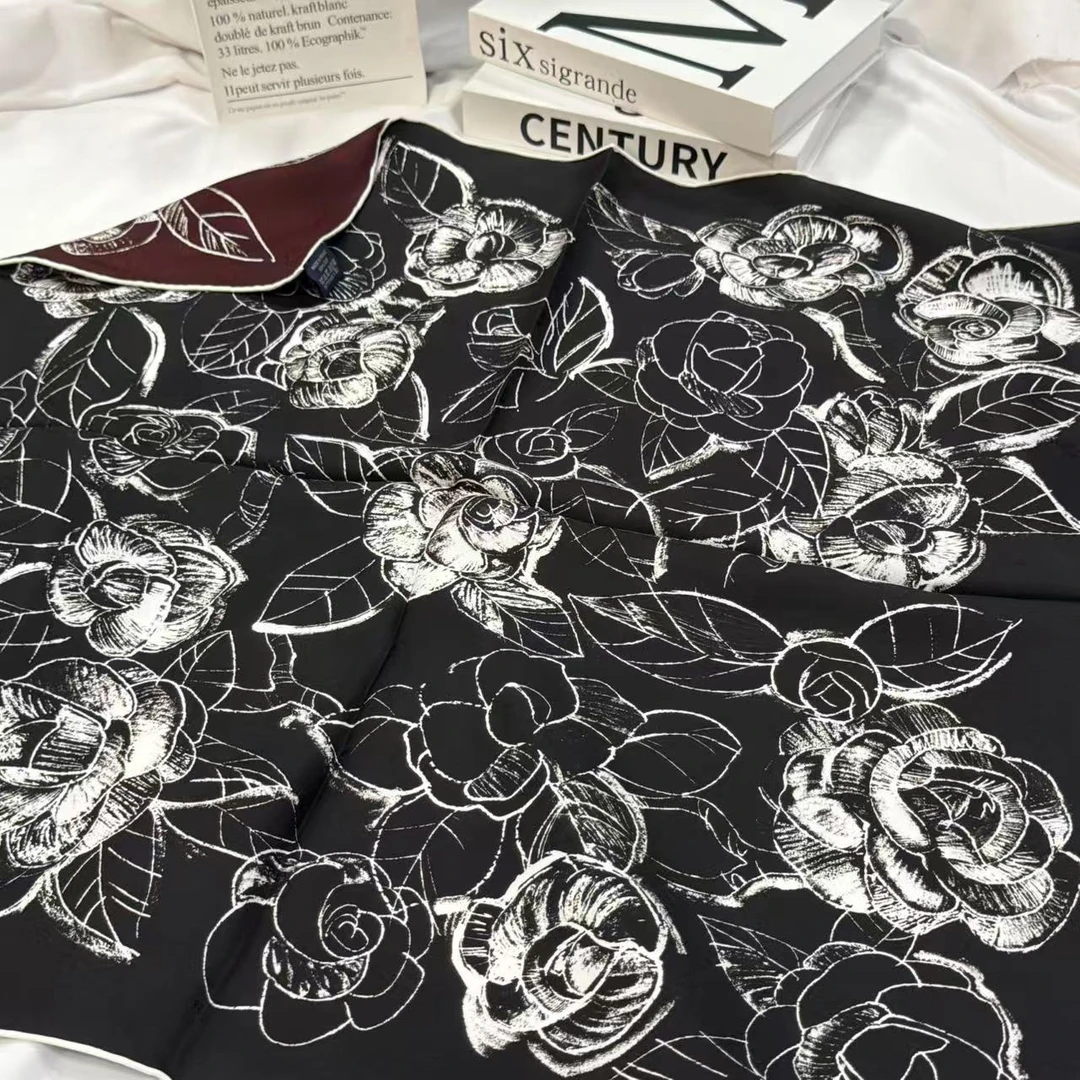 70提花斜纹绸方巾-复古山茶花 双面65cm丝巾