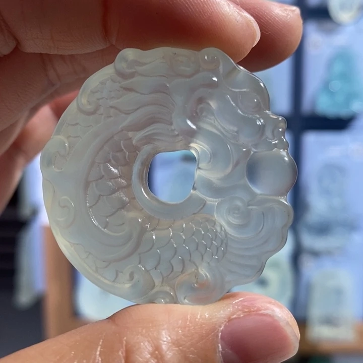 岫玉未镶嵌颈饰吊坠