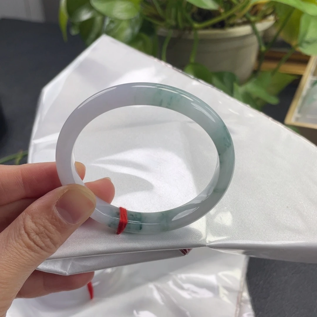 翡翠未镶嵌手镯54.5贵妃