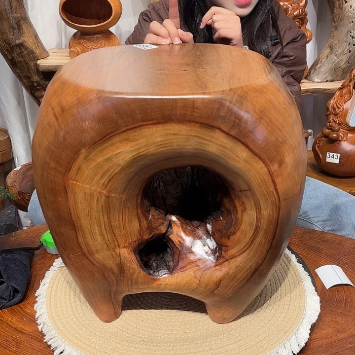 香樟木香樟木根雕凳子一物一拍编号768长31宽30高40