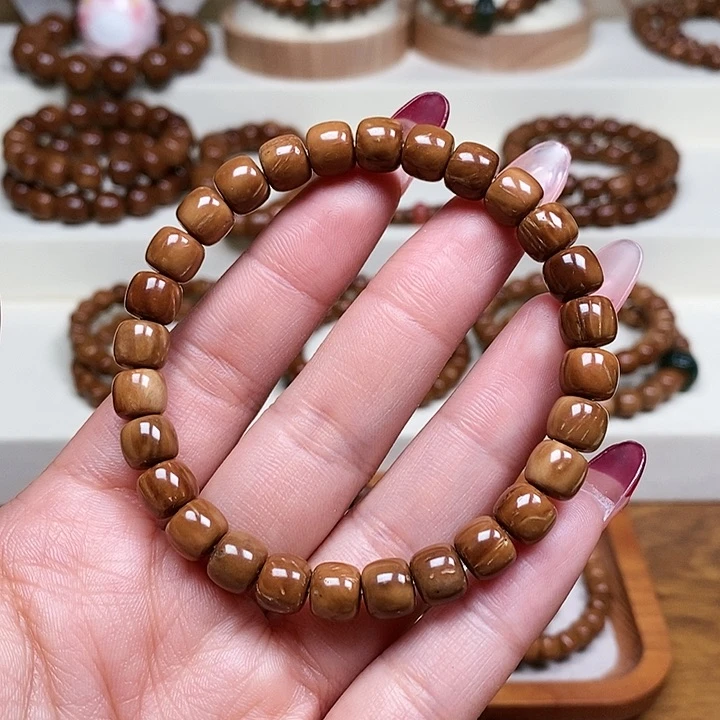 库克手串特价款带有正常粽眼粽线老型7✖️8不退不换