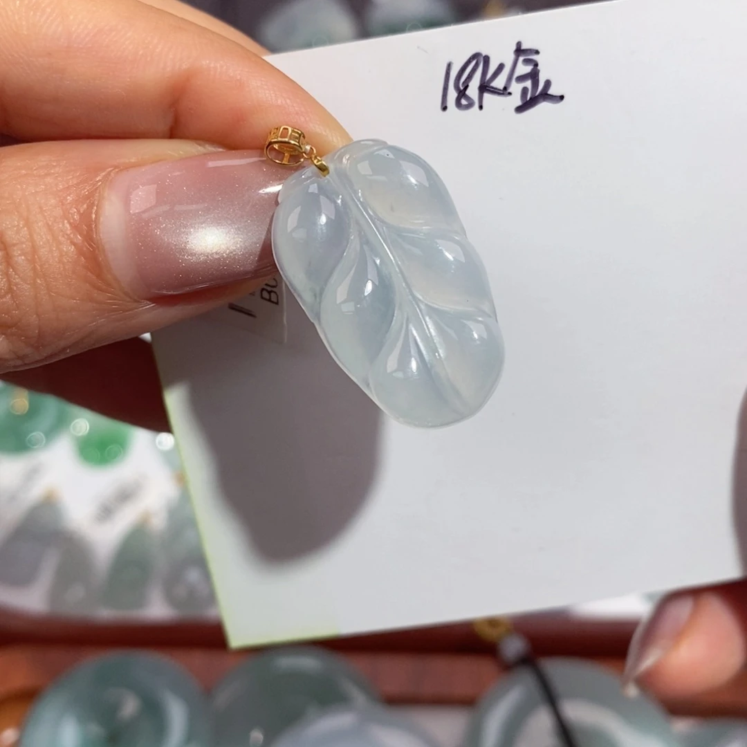 翡翠18K金镶嵌颈饰平安扣吊坠