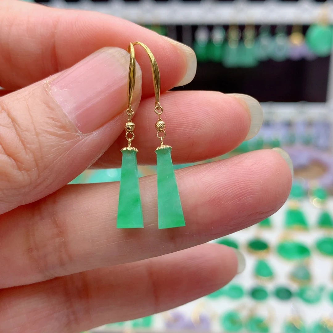 翡翠18K金镶嵌耳饰