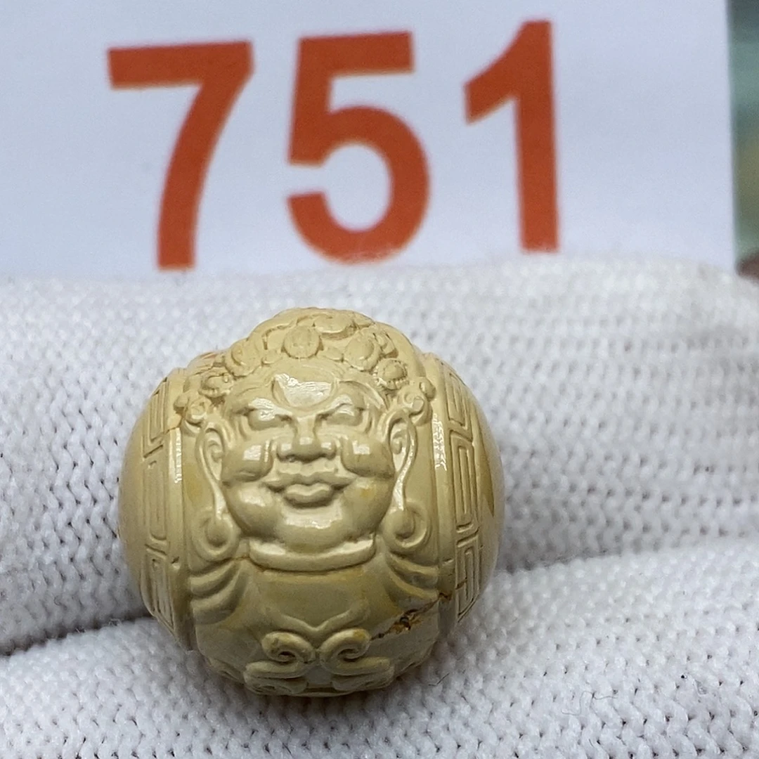 追***风绿松石未镶嵌珠宝奇石
