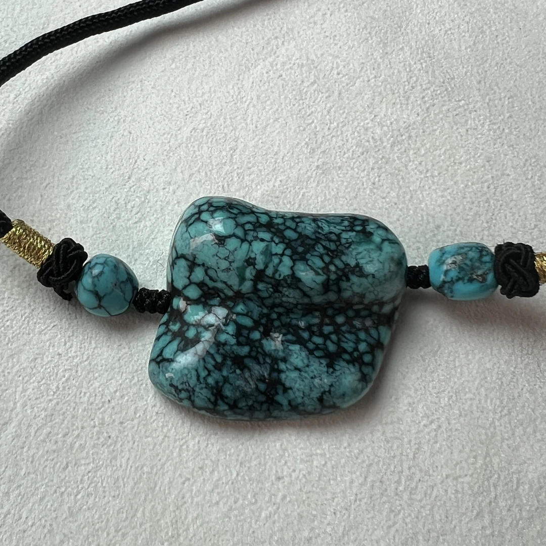 充填绿松石绿松石随形水滴吊坠