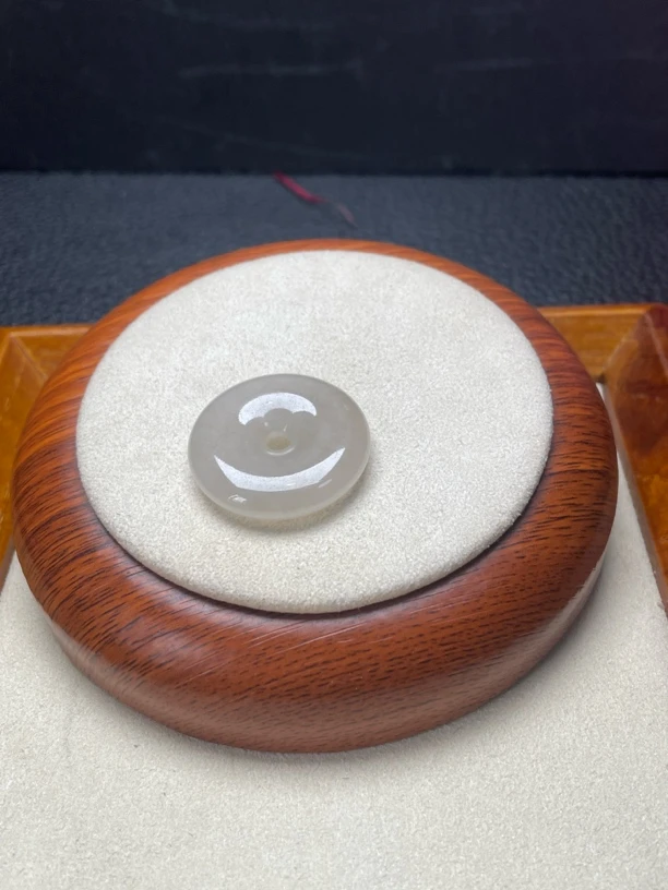 名翠缘 天然缅甸翡翠平安扣