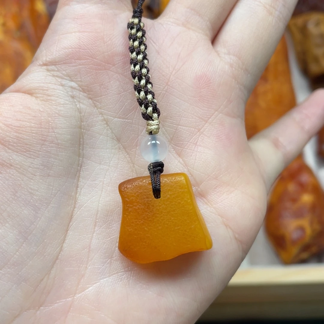 琥珀珠宝奇石未镶嵌