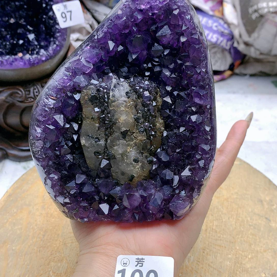 紫晶大型摆件（非配饰）未镶嵌