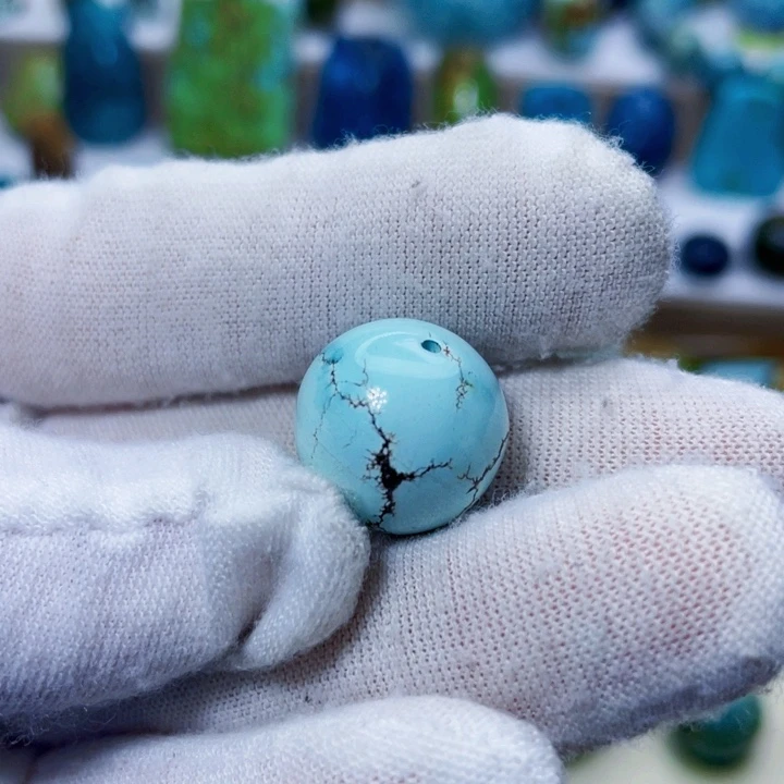 绿松石未镶嵌饰品