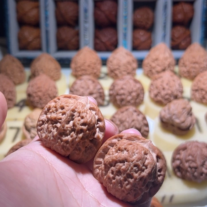 吊坠文玩核桃血麒麟38