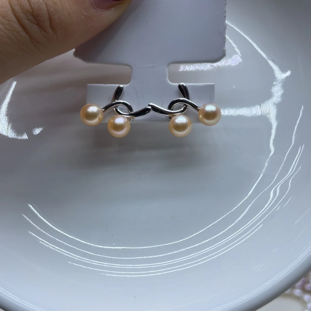 银S925镶嵌淡水珍珠耳饰
