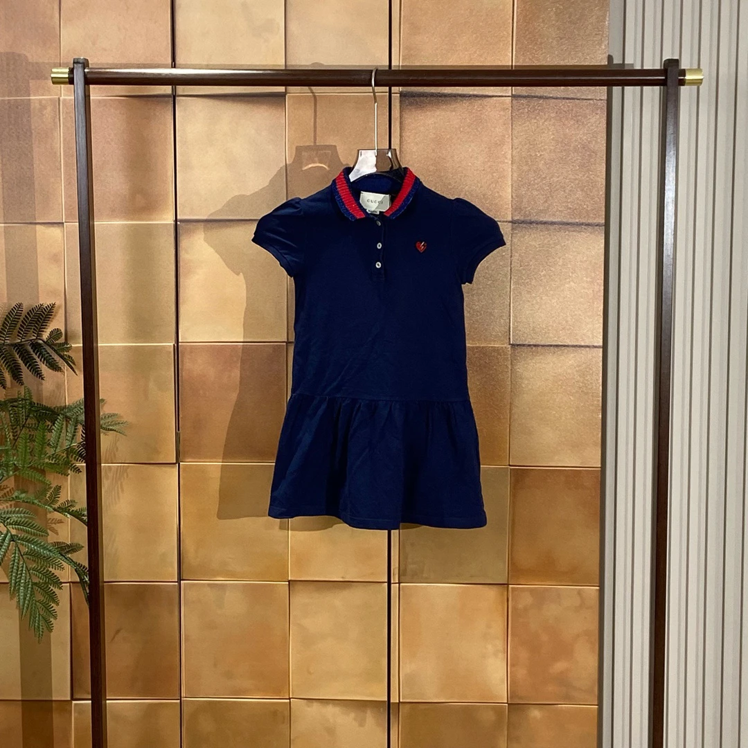 Gucci藏青色红心闪电贴布刺绣logo拼接短袖连衣裙/6码/99新/28763
