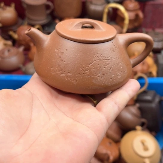 紫砂茶壶瑕疵…………………………