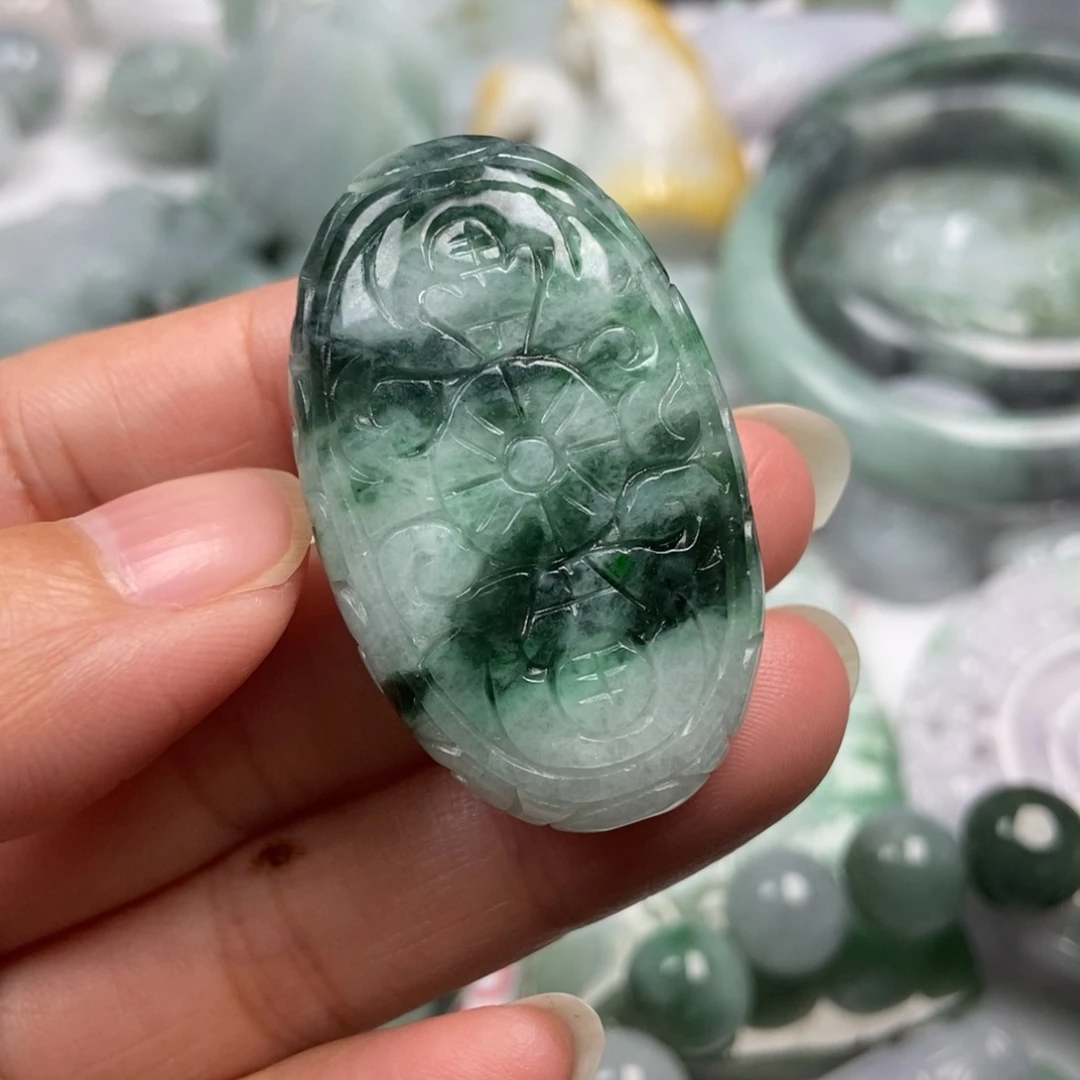 翡翠未镶嵌颈饰翡翠