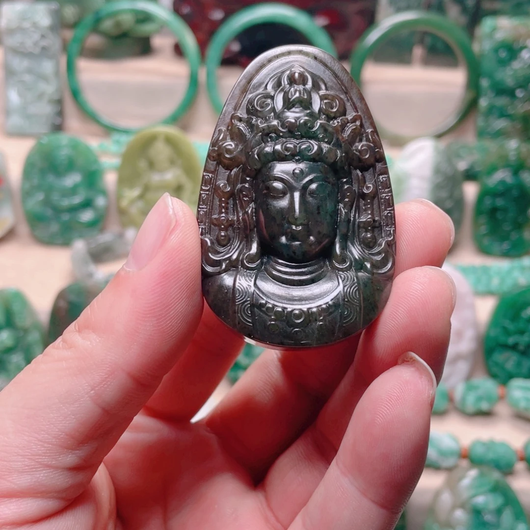 独山玉未镶嵌颈饰