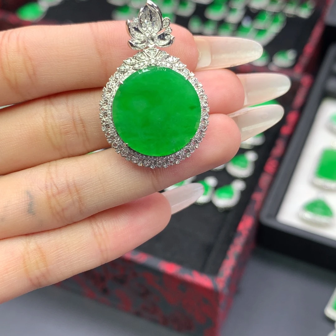 翡翠18K金镶嵌吊坠(不含链)