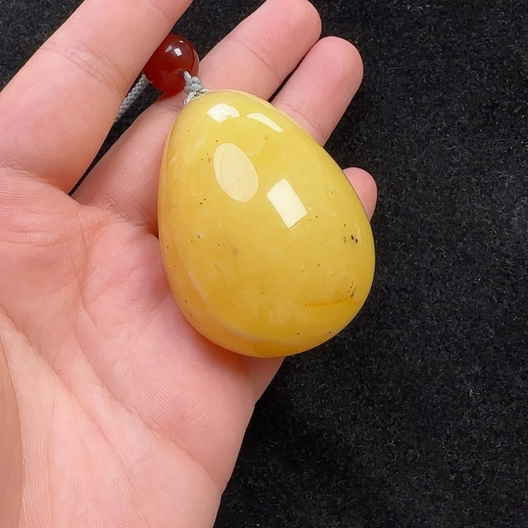 蜜蜡未镶嵌珠宝奇石