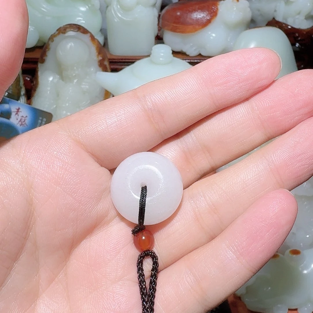 未镶嵌透闪石质玉把件淡*