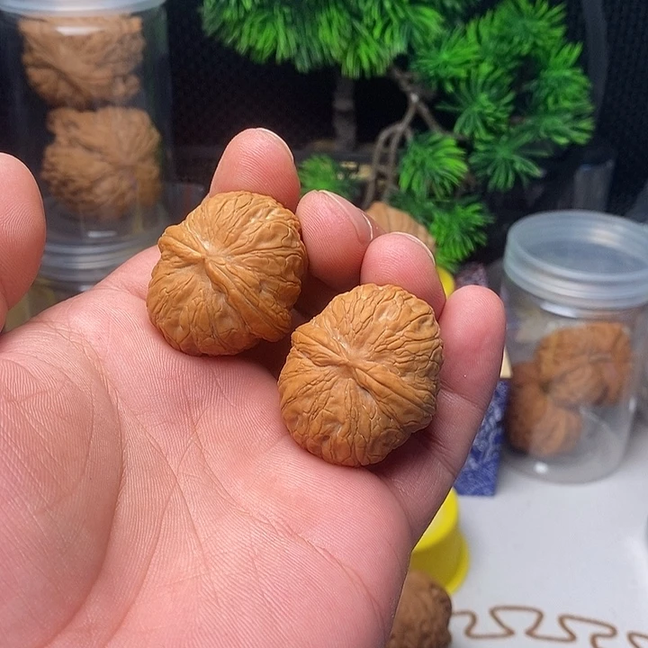 东***0文玩核桃吊坠元宝