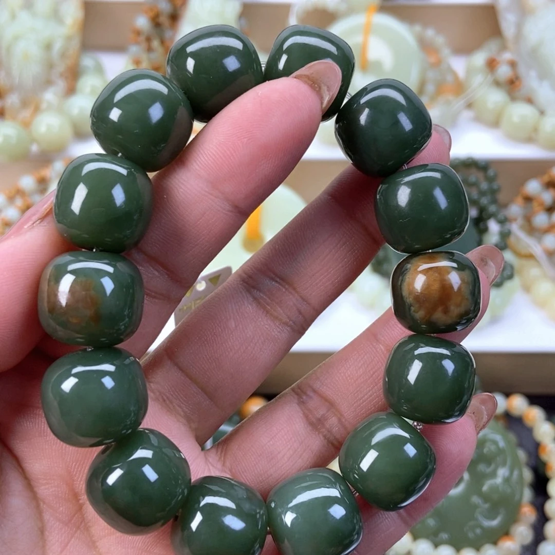 透闪石质玉手串未镶嵌