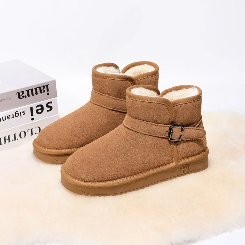 雪地靴女真皮2023年新款短筒学生短靴冬季保暖加绒皮带扣男女鞋