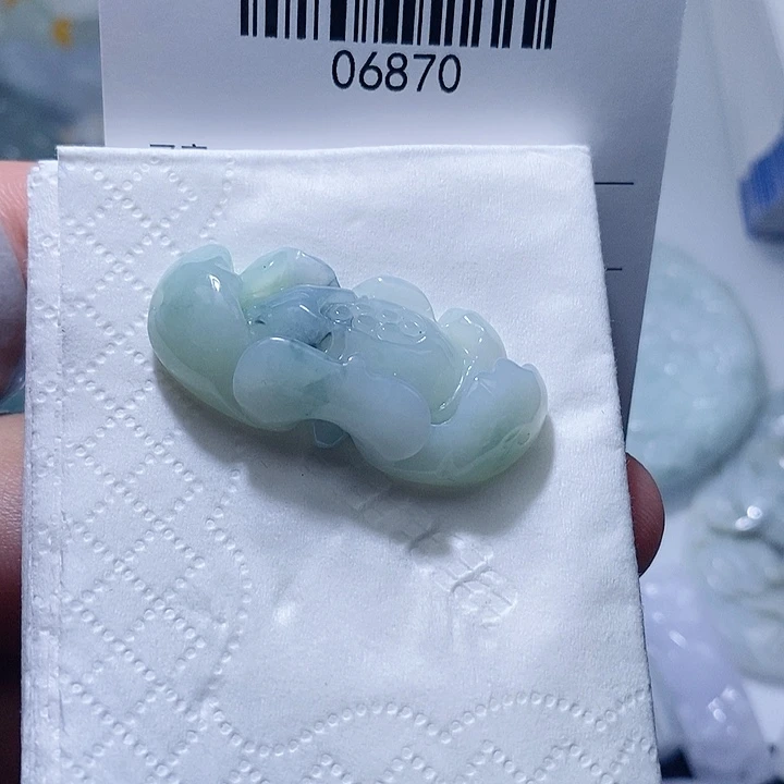 翡翠未镶嵌颈饰天光墟翡翠市场现金代购