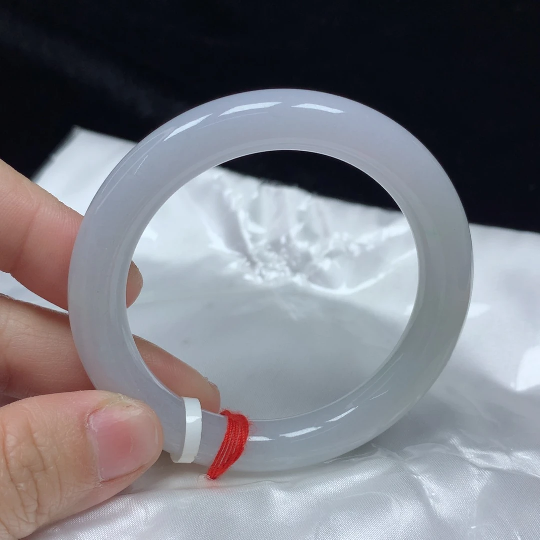 翡翠手镯（圆镯）未镶嵌55