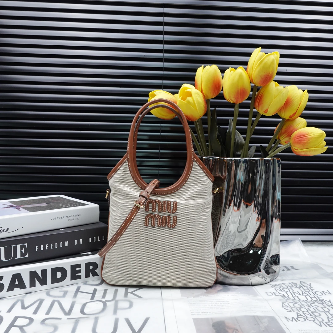 95新 MIU MIU/缪缪 【夏玮玮专属】单肩包/T10239703