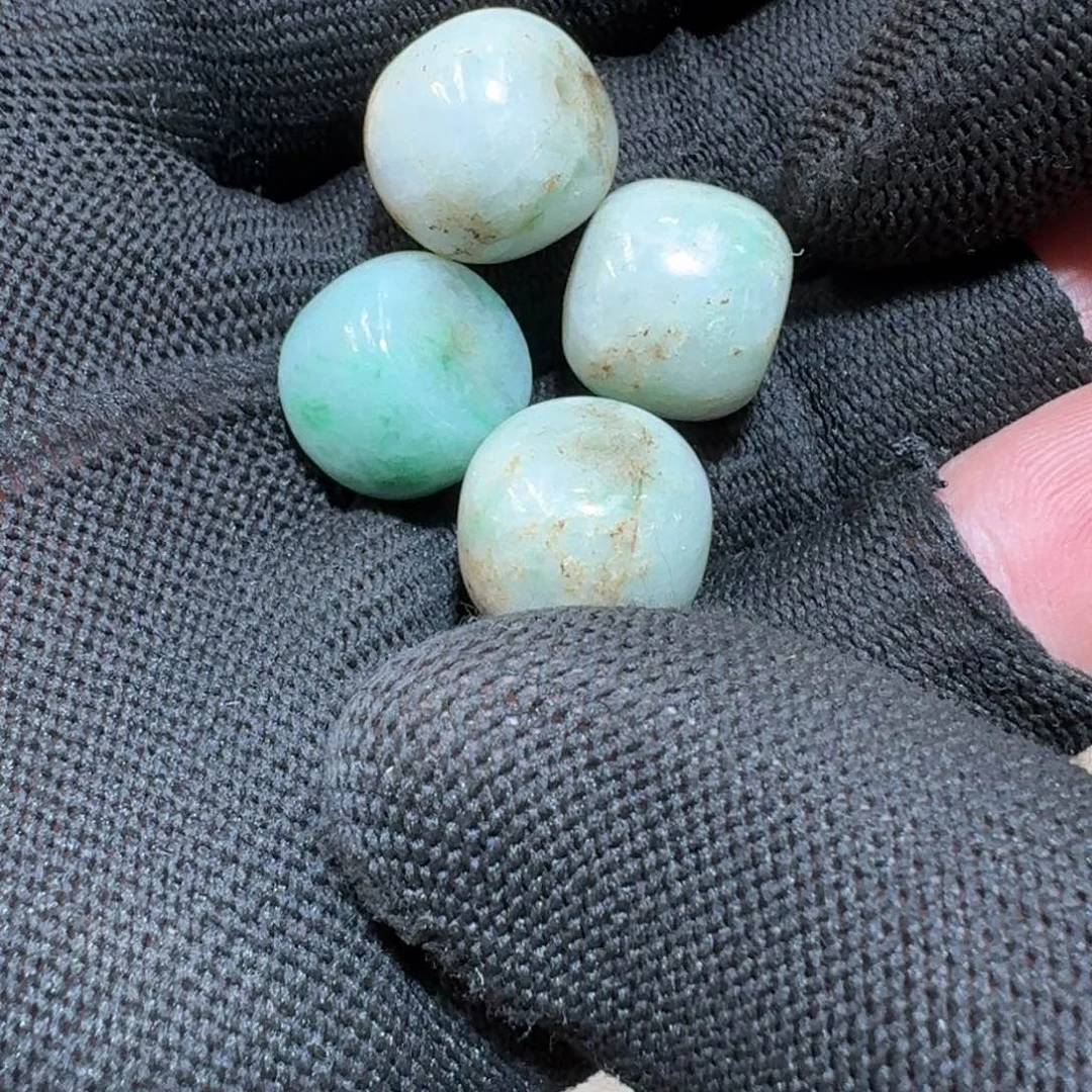 翡翠颈饰未镶嵌111221111111