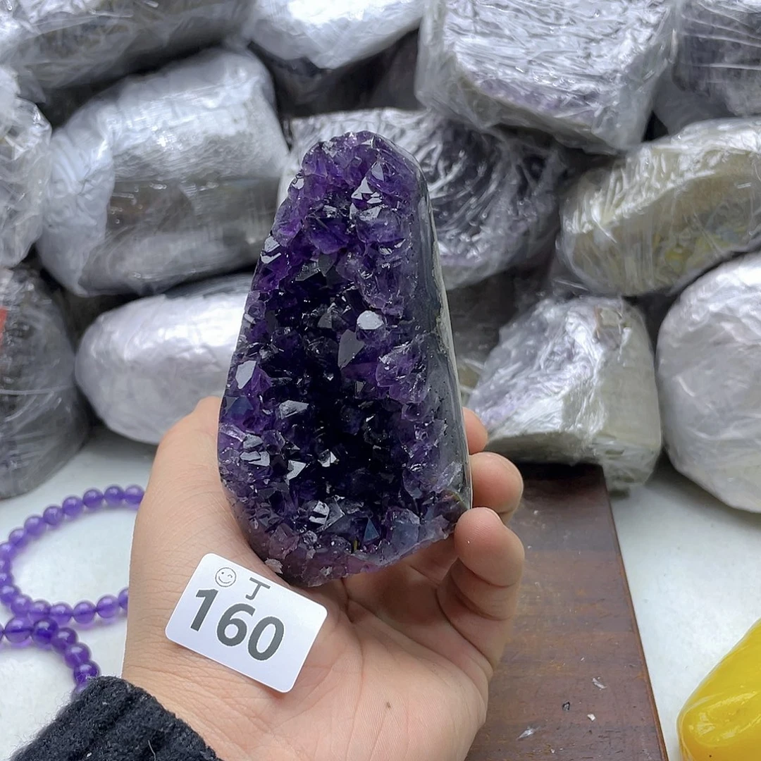 紫晶大型摆件（非配饰）未镶嵌