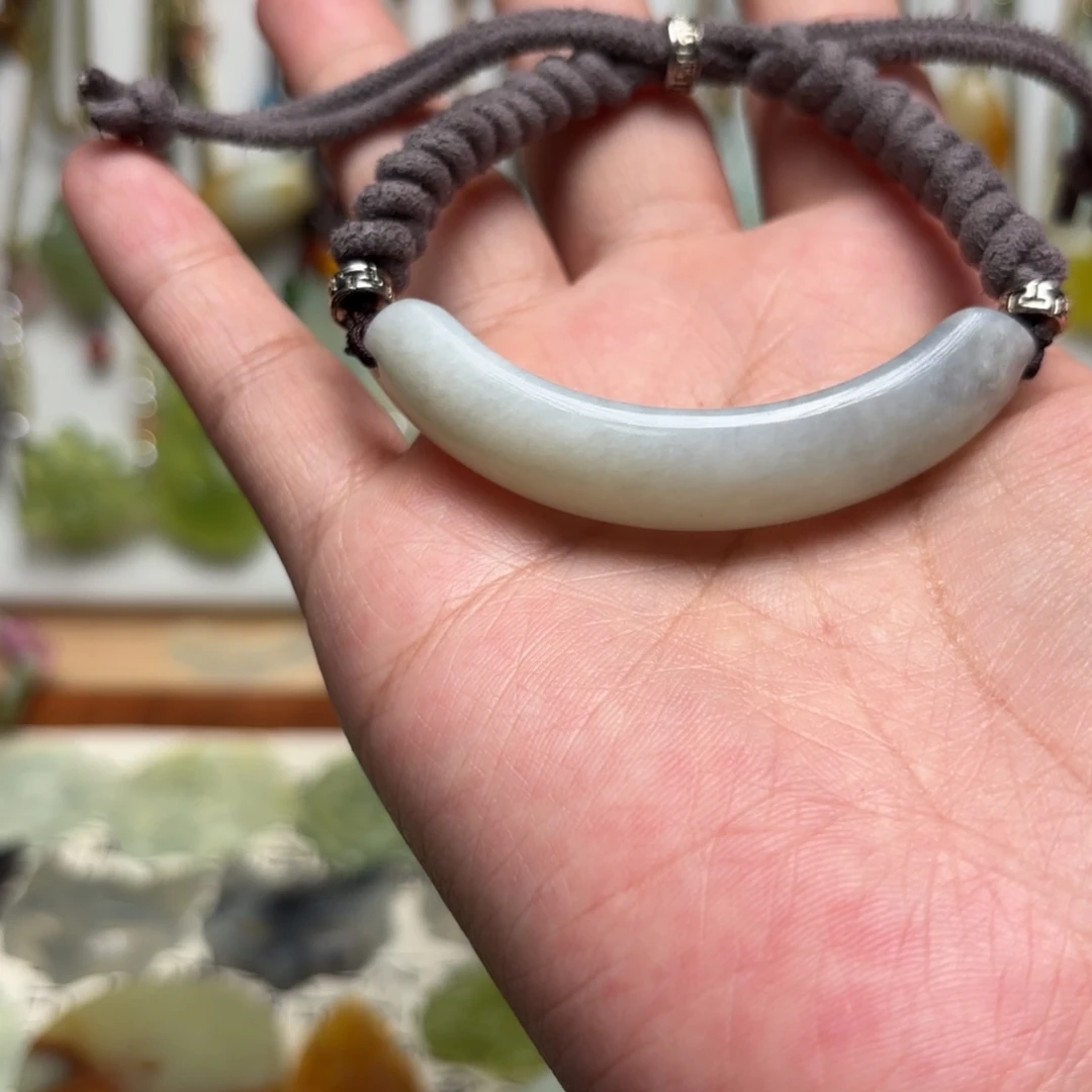 蛇纹石玉合金颈饰