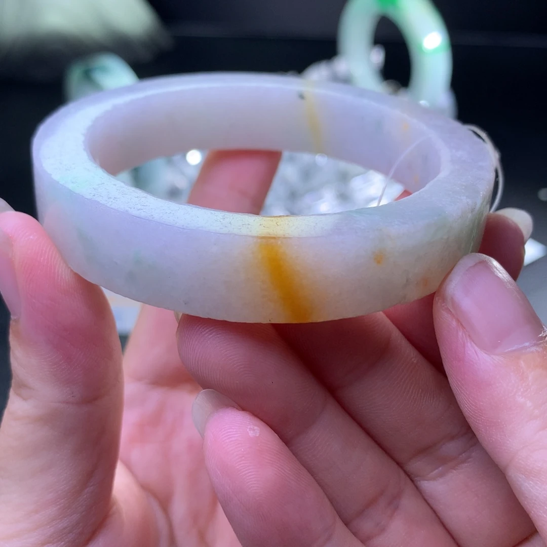 定制翡翠未镶嵌翡翠手镯