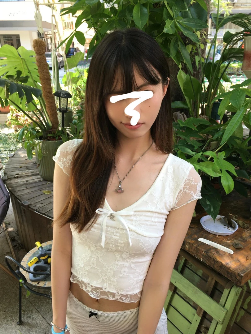 甜美蝴蝶结蕾丝v领短袖T恤女夏季韩版时尚简约短款紧身上衣高级感