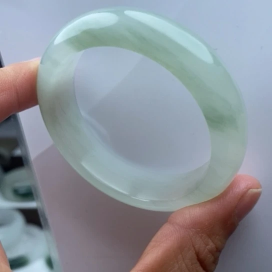 石英质玉（金丝玉）手镯未镶嵌