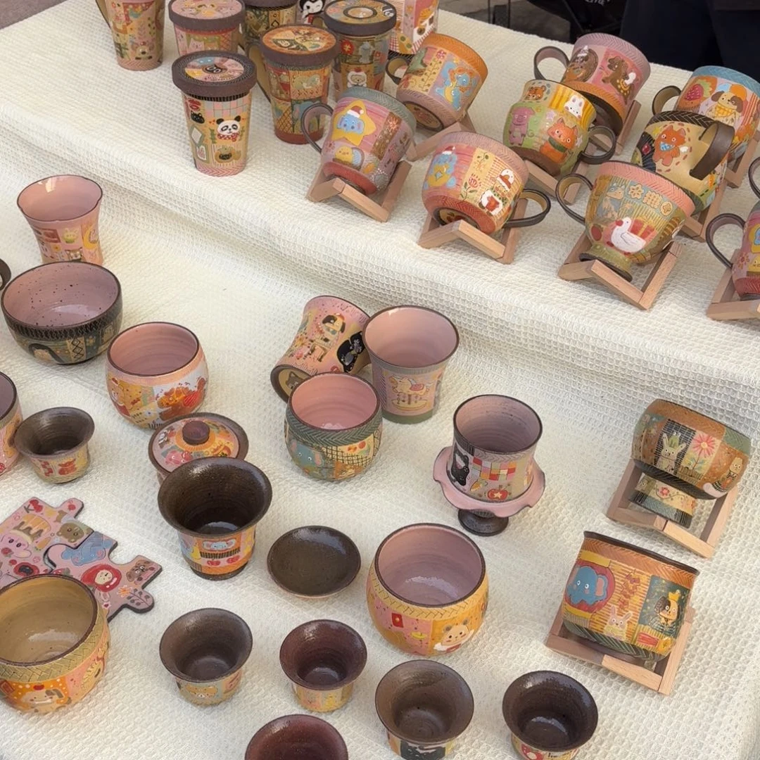 摆件陶陶瓷陶瓷摊位图