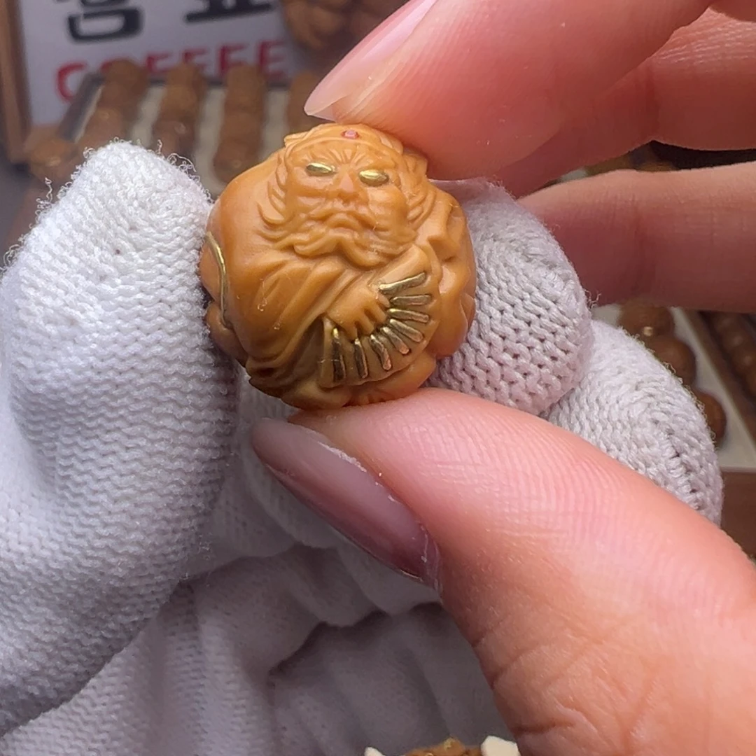 把件猴头核桃镶嵌款钟馗全品有正常封口线