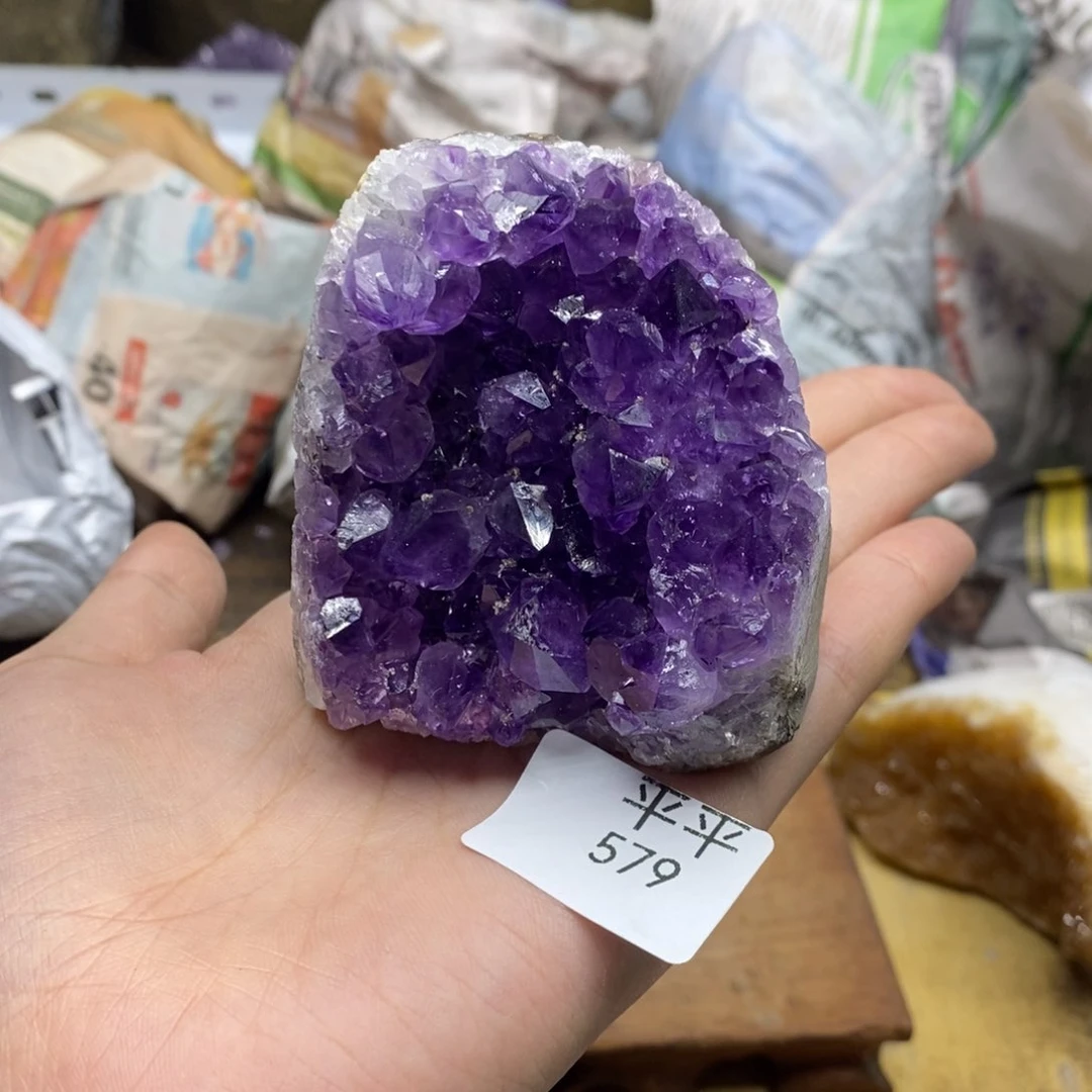 紫晶乌拉圭未镶嵌
