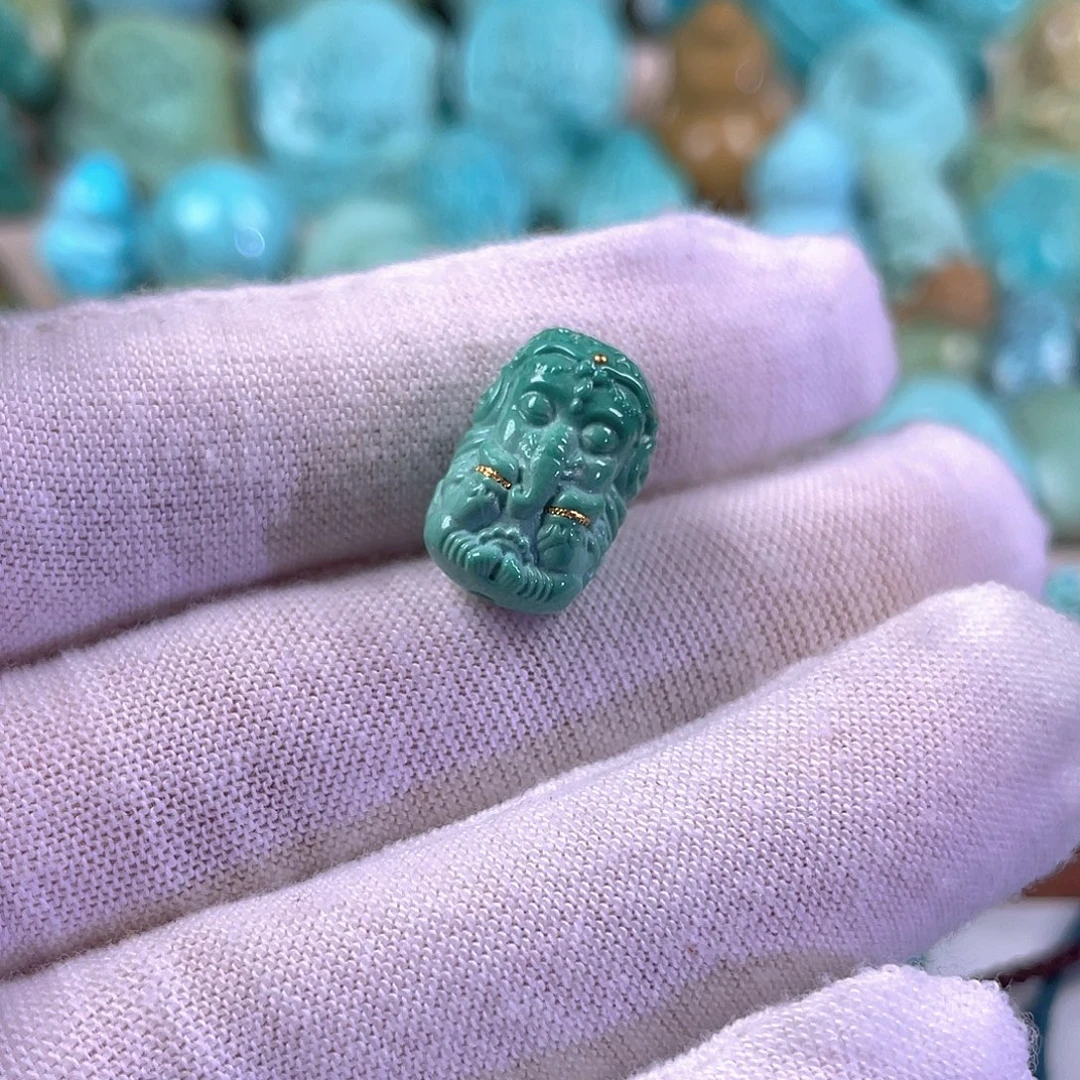 绿松石未镶嵌珠宝奇石