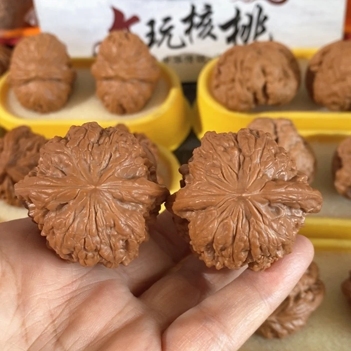 文玩核桃把件凹底全品 42