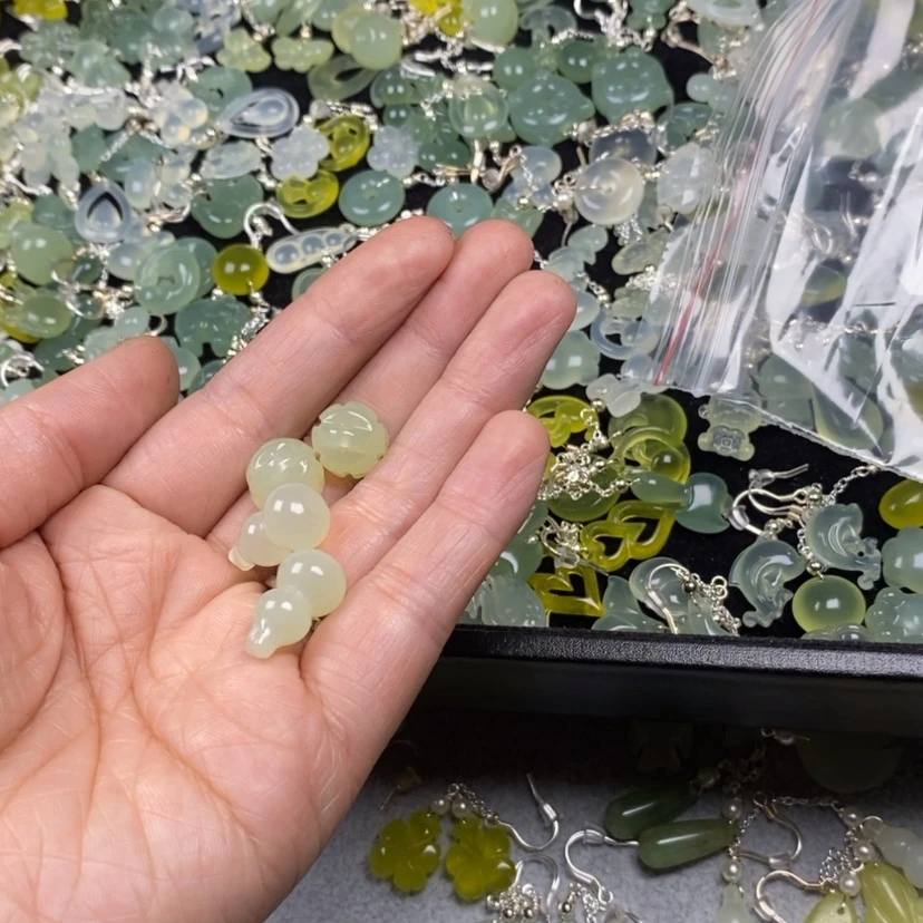 【闪购商品】蛇纹石玉挂件耳饰耳环项链未镶嵌*️****