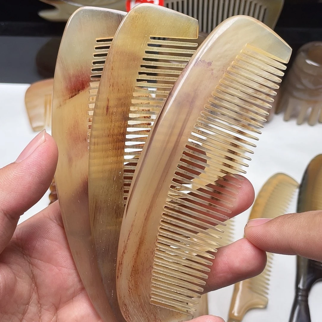 纯手工制作牛角梳黄半圆