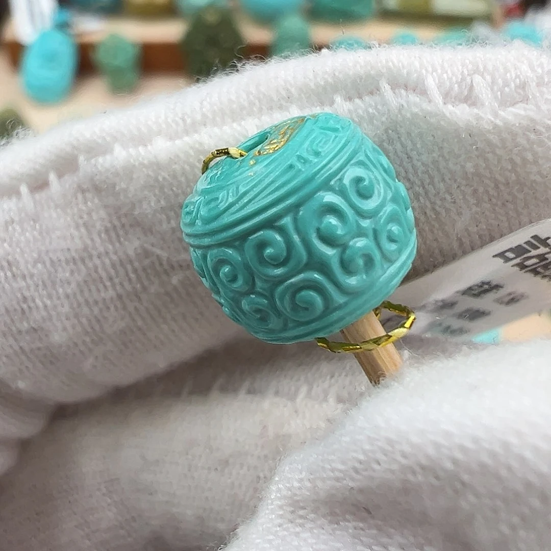 绿松石配饰未镶嵌