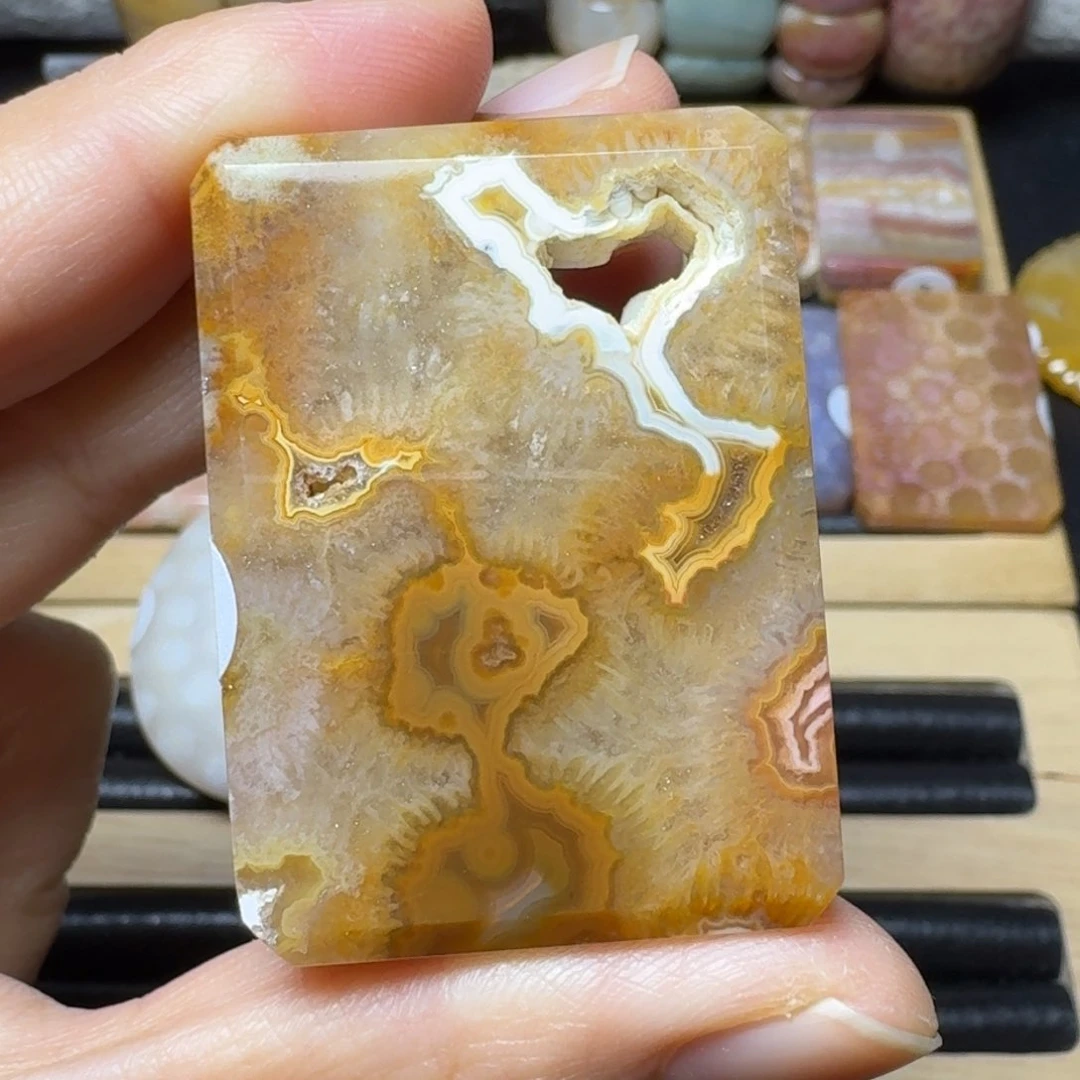 石英质玉天狗食月未镶嵌