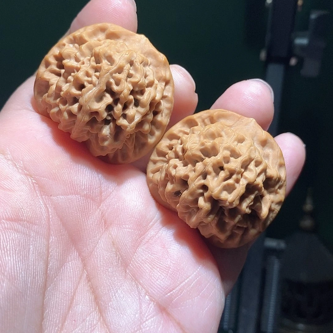 文玩核桃把件40秦闷全品