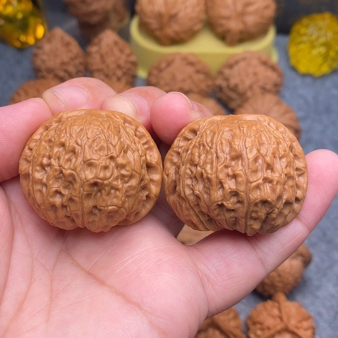 文玩核桃把件38精品毕业肉球乾隆磨