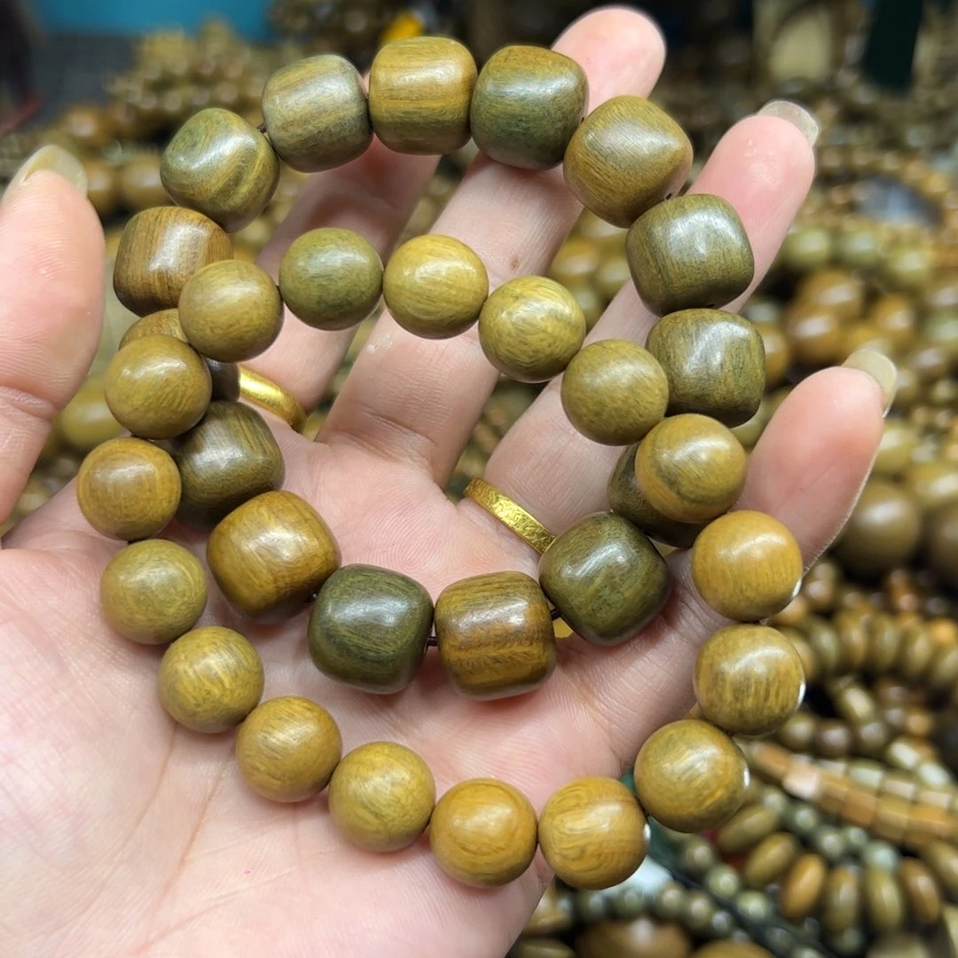 无事牌维腊木（绿檀）