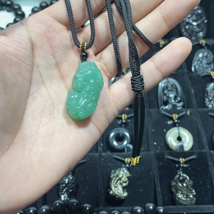 东***）黑曜岩合金颈饰东陵玉